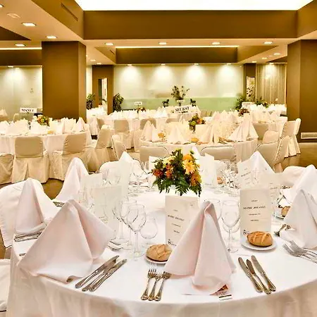 Hospedium Europa Centro Hotel 4*