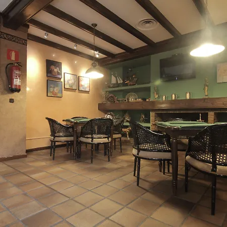 Hospedium Europa Centro 4* Магас-де-Писуэрга