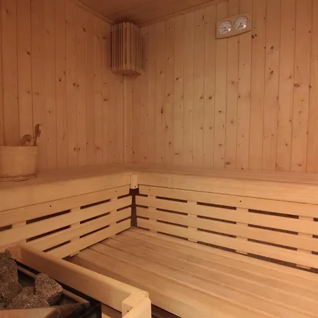 Hospedium Europa Centro 4* マガス・デ・ピスエルガ