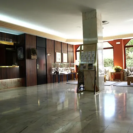 Hospedium Europa Centro 4*