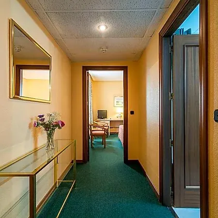 Hospedium Europa Centro 4* Magaz De Pisuerga