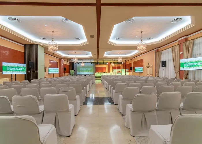 Hospedium Europa Centro 4*