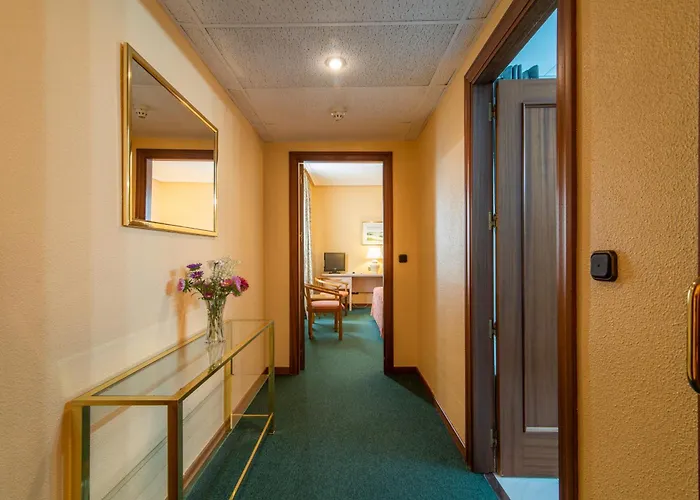 Hospedium Europa Centro Hotel 4*