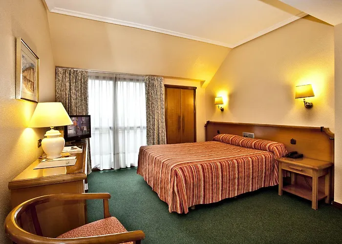 Hospedium Europa Centro Hotel 4*