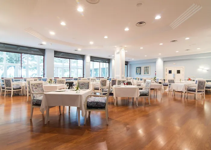 Hospedium Europa Centro 4*